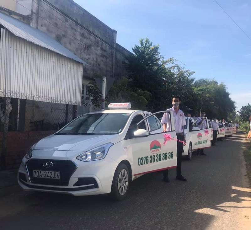 Taxi Tân Châu